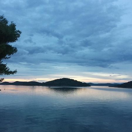 Pansion Alen - Dugi Otok Acomodação com café da manhã Luka  Exterior foto