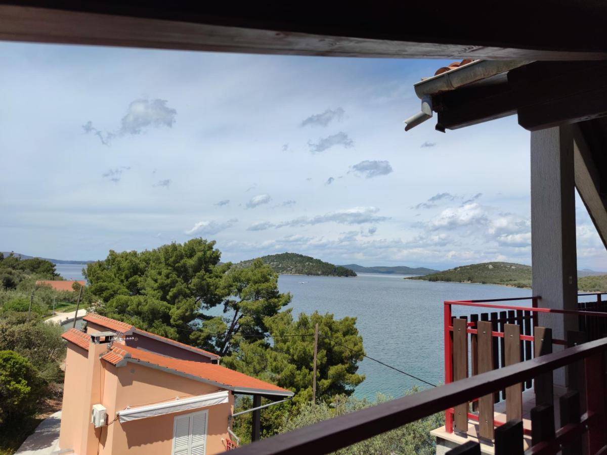 Pansion Alen - Dugi Otok Acomodação com café da manhã Luka  Exterior foto