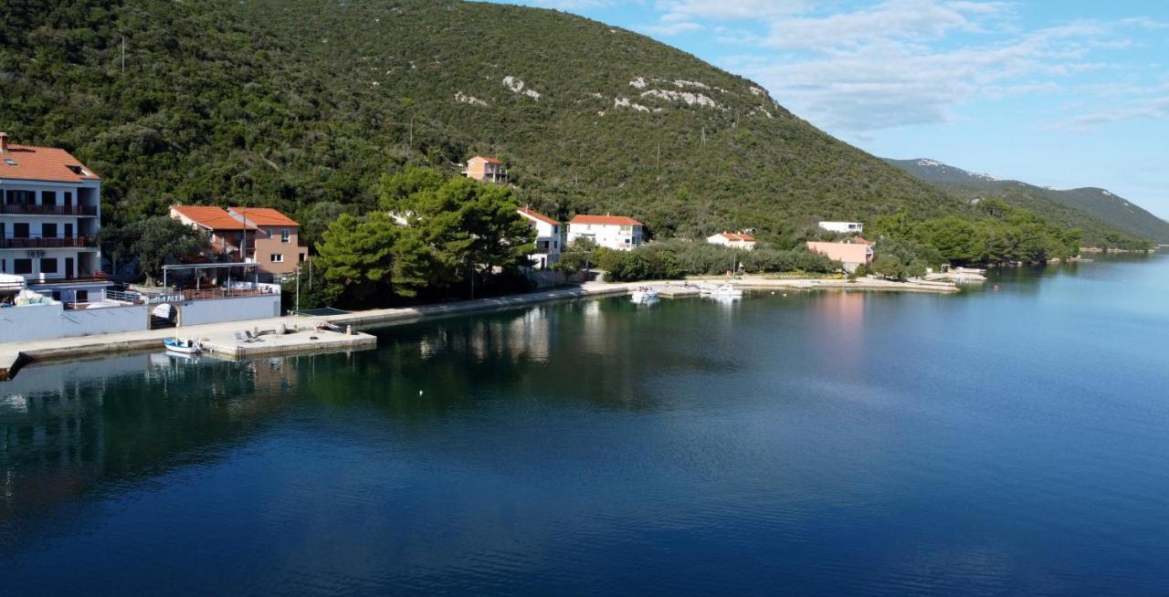 Pansion Alen - Dugi Otok Acomodação com café da manhã Luka  Exterior foto