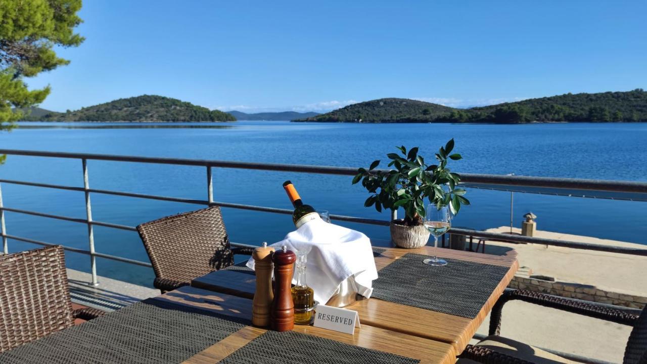 Pansion Alen - Dugi Otok Acomodação com café da manhã Luka  Exterior foto