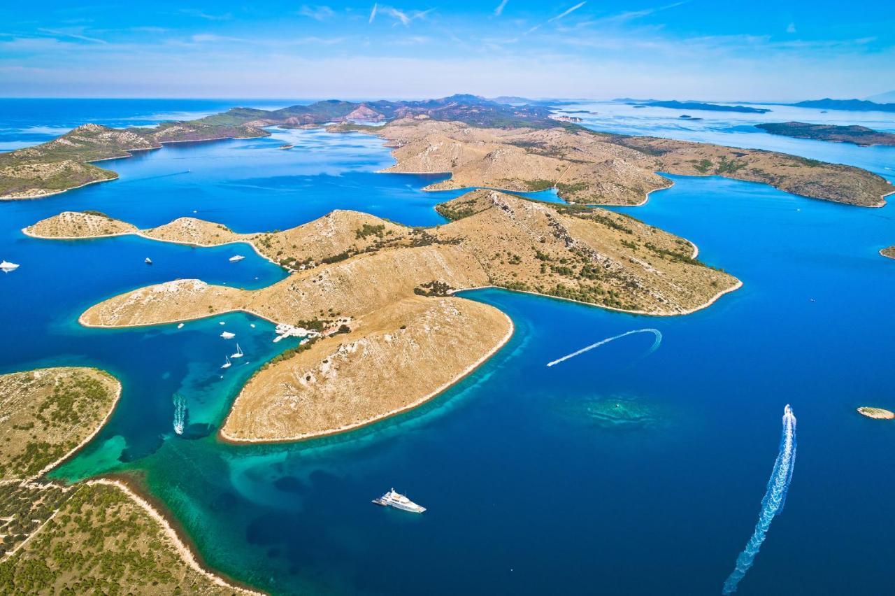 Pansion Alen - Dugi Otok Acomodação com café da manhã Luka  Exterior foto