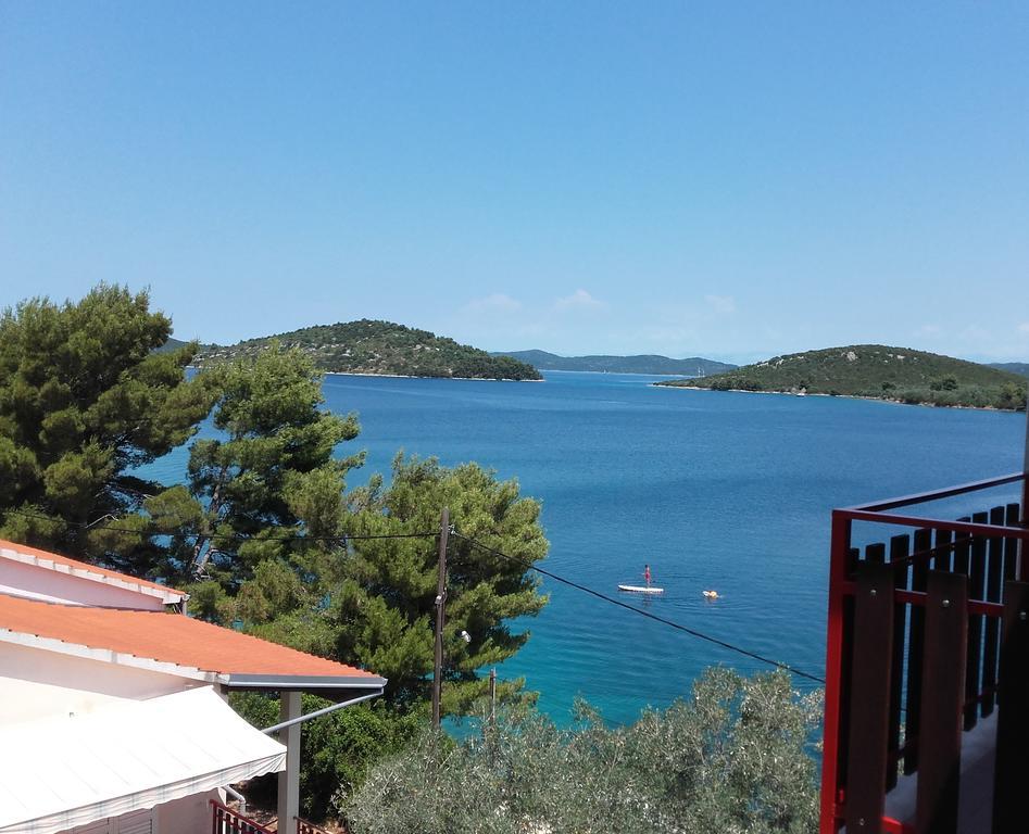 Pansion Alen - Dugi Otok Acomodação com café da manhã Luka  Exterior foto